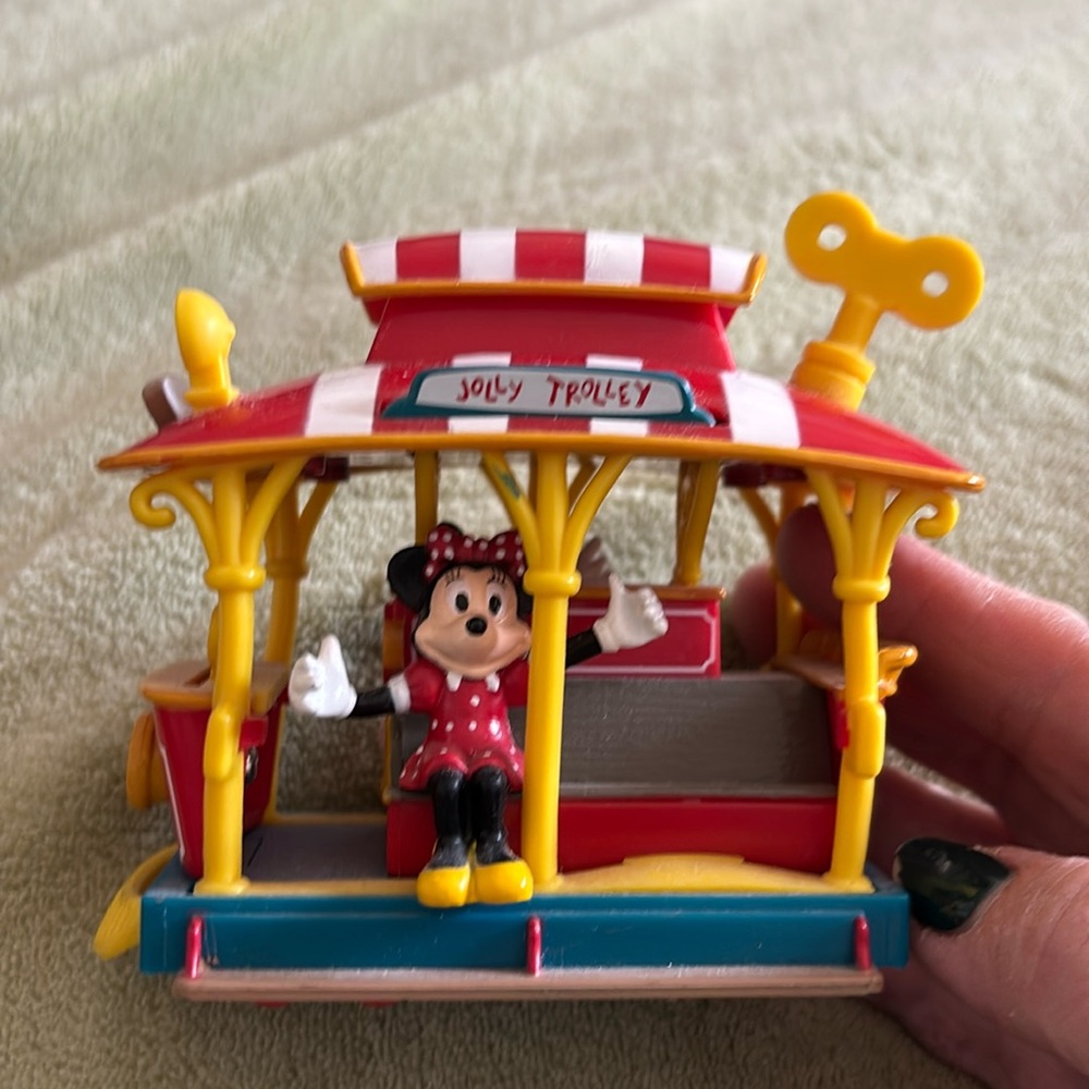 New! No tags!! Mickey and Minnie on the Jolly Trolley!